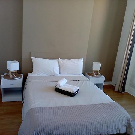Quartier Le Plus Anime De Marseille "La Plaine Cours Julien "Chambre Avec Salle De Bain Wc Privee Integrees "Dans Appartement Marselha Exterior foto
