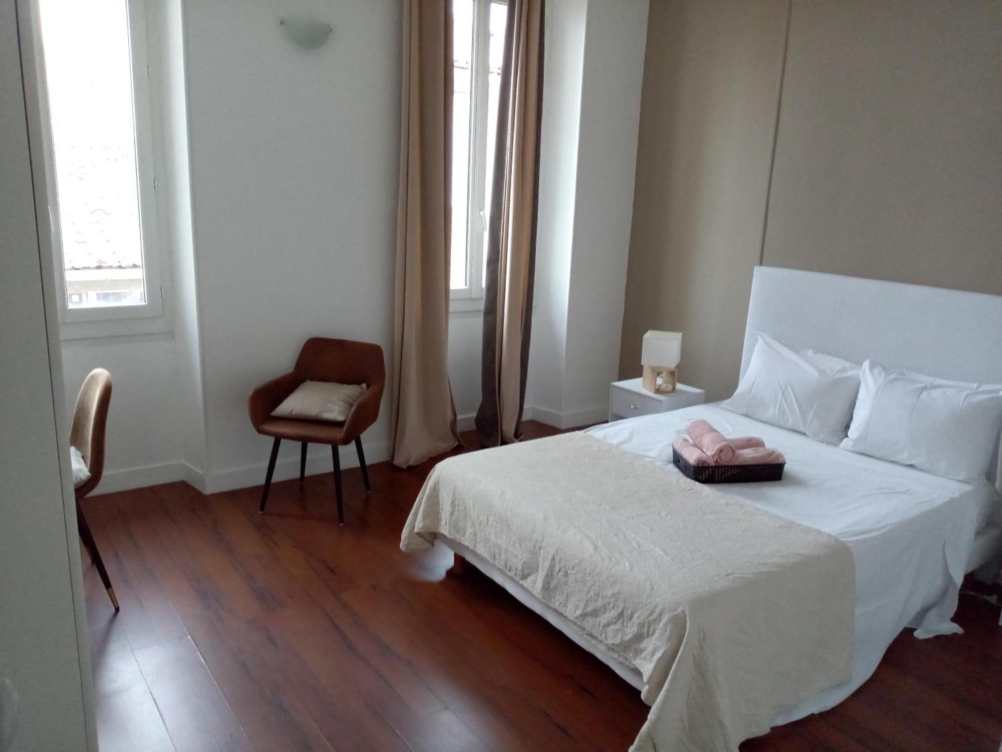 Quartier Le Plus Anime De Marseille "La Plaine Cours Julien "Chambre Avec Salle De Bain Wc Privee Integrees "Dans Appartement Marselha Exterior foto