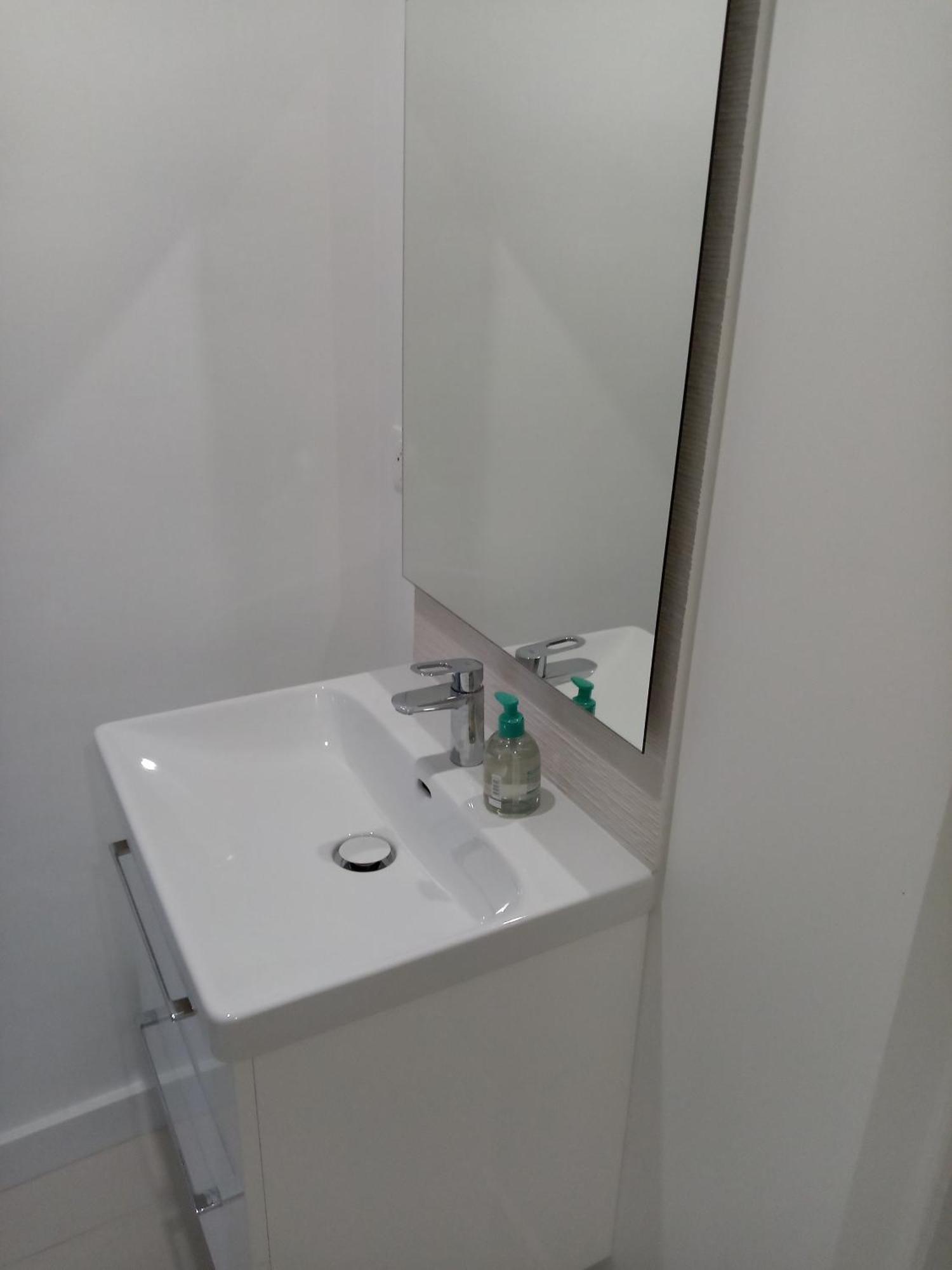 Quartier Le Plus Anime De Marseille "La Plaine Cours Julien "Chambre Avec Salle De Bain Wc Privee Integrees "Dans Appartement Marselha Exterior foto