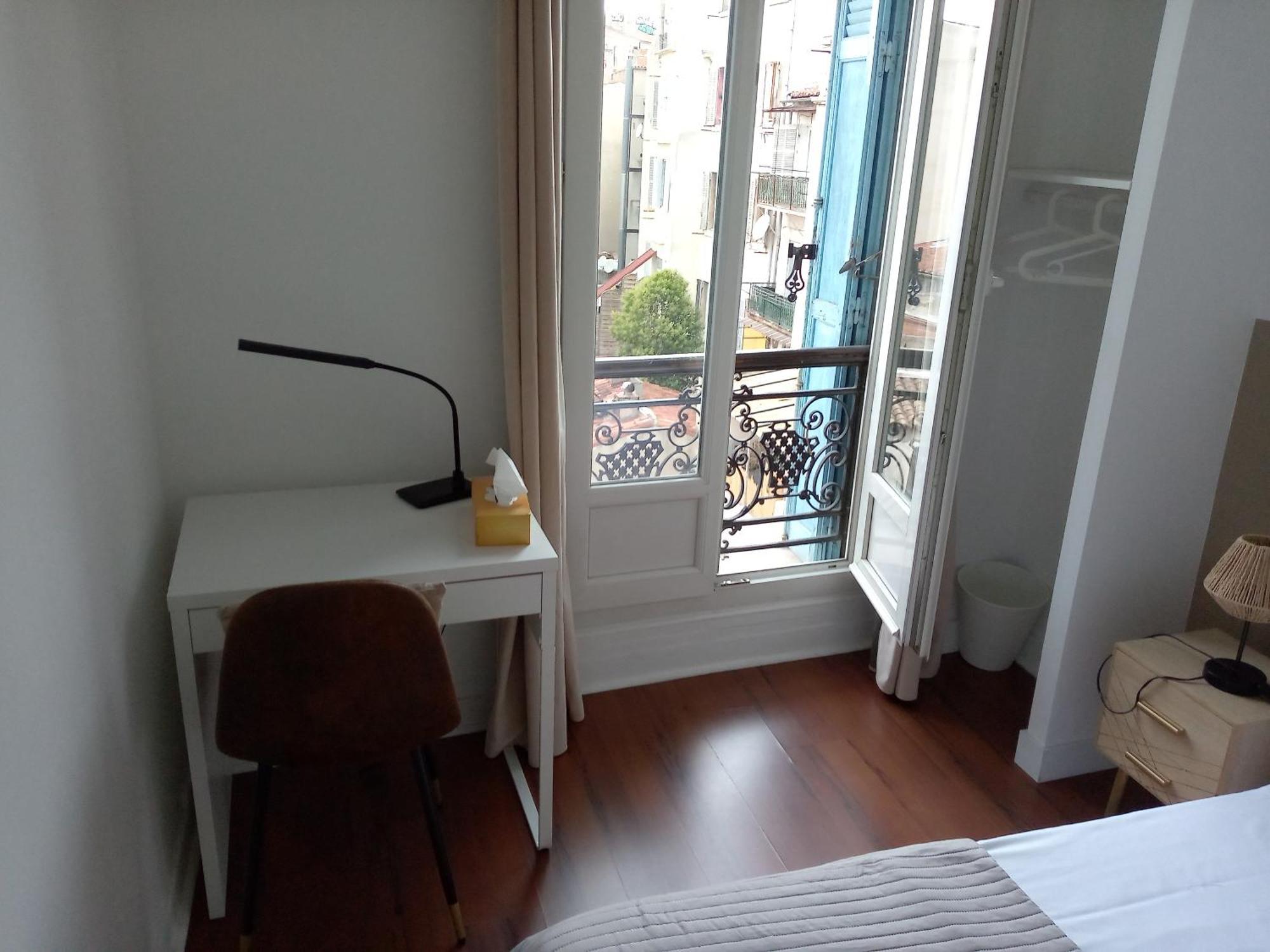 Quartier Le Plus Anime De Marseille "La Plaine Cours Julien "Chambre Avec Salle De Bain Wc Privee Integrees "Dans Appartement Marselha Exterior foto