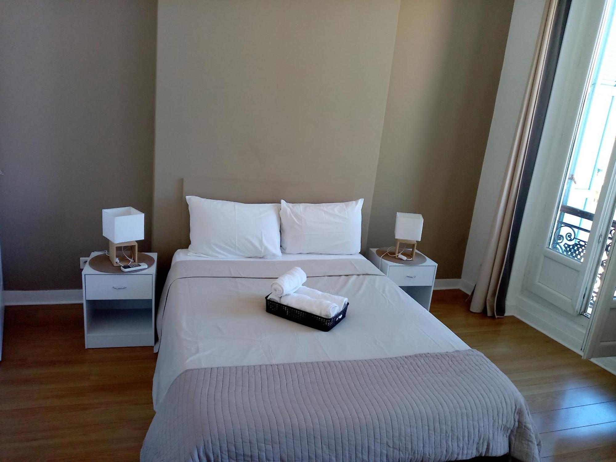 Quartier Le Plus Anime De Marseille "La Plaine Cours Julien "Chambre Avec Salle De Bain Wc Privee Integrees "Dans Appartement Marselha Exterior foto