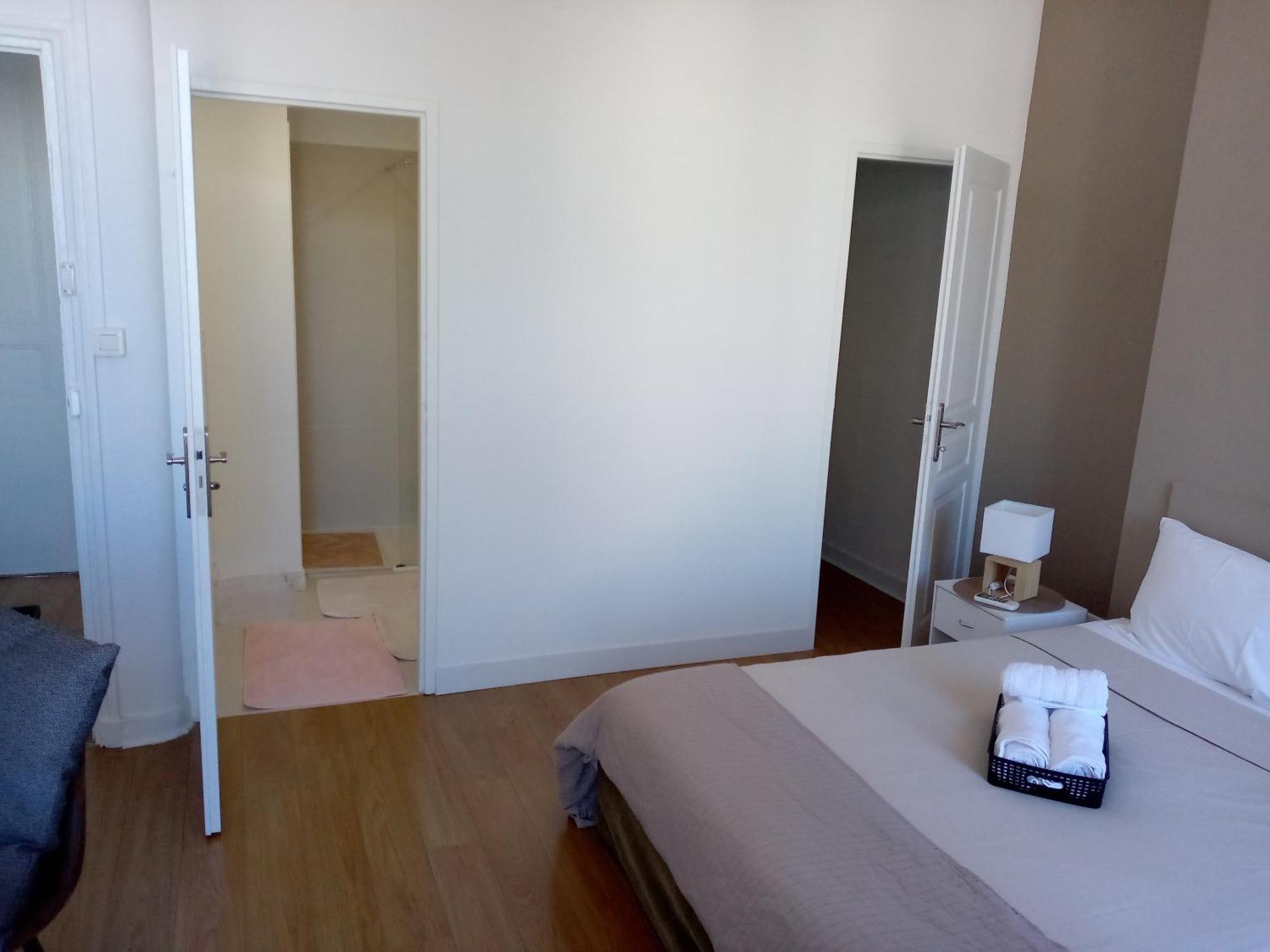 Quartier Le Plus Anime De Marseille "La Plaine Cours Julien "Chambre Avec Salle De Bain Wc Privee Integrees "Dans Appartement Marselha Exterior foto